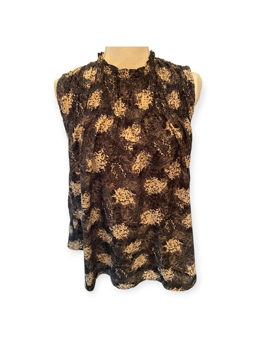 Joie floral smocked swing top
